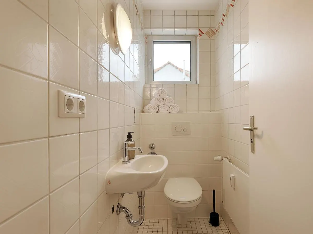 Apartment Apartmenthaus Kitzingen - Grosszuegige Wohnungen Fuer Je 4-8 Personen Mit Balkon
