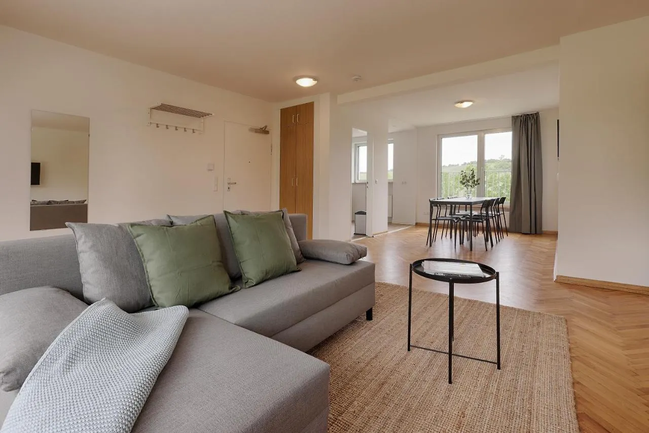 Apartment Apartmenthaus Kitzingen - Grosszuegige Wohnungen Fuer Je 4-8 Personen Mit Balkon