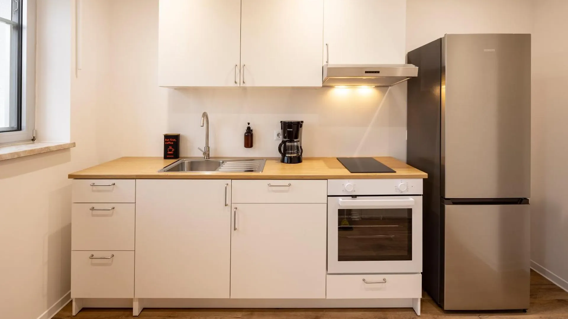 Apartmenthaus Kitzingen - Grosszuegige Wohnungen Fuer Je 4-8 Personen Mit Balkon 0*,